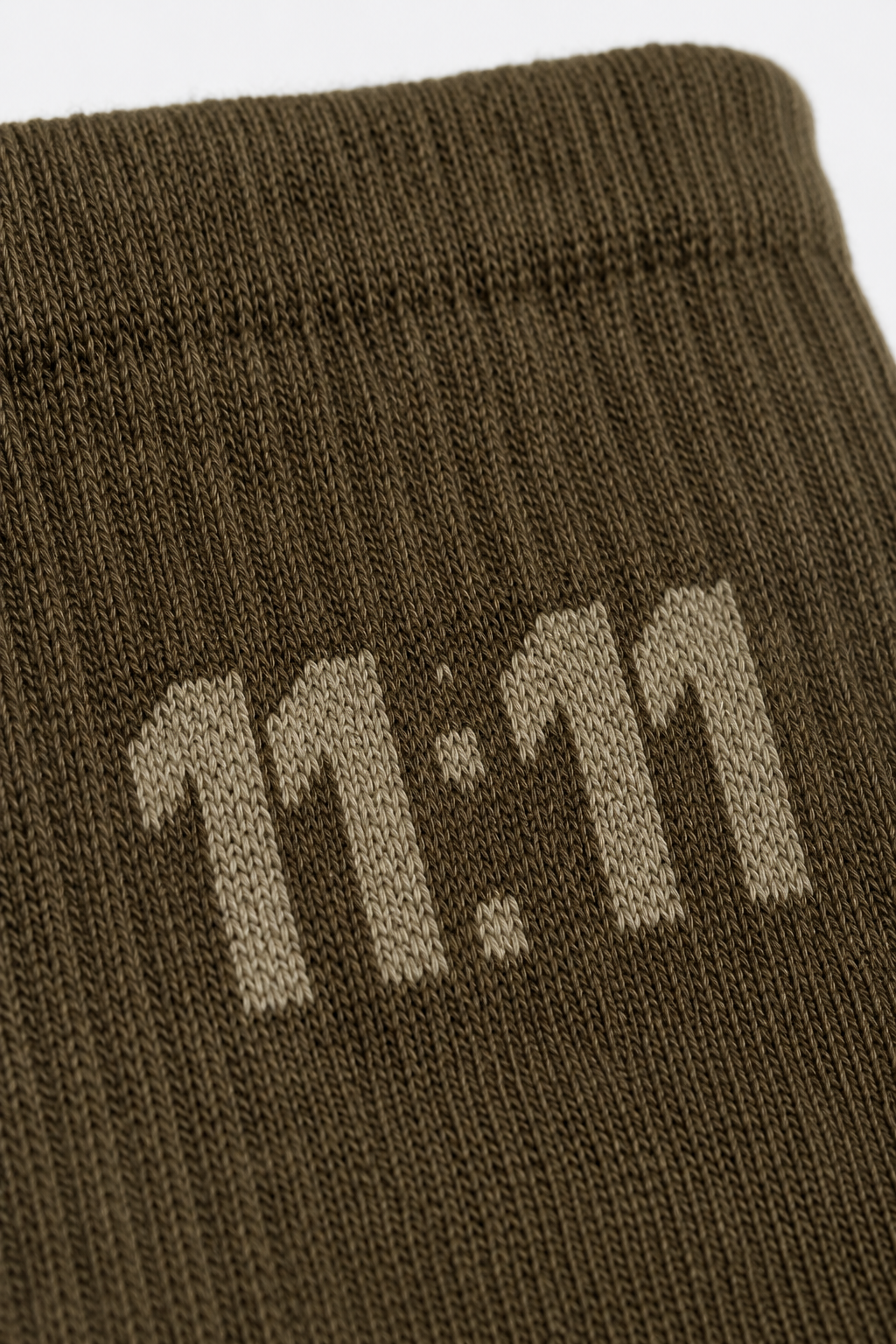 S101185627332005041.png